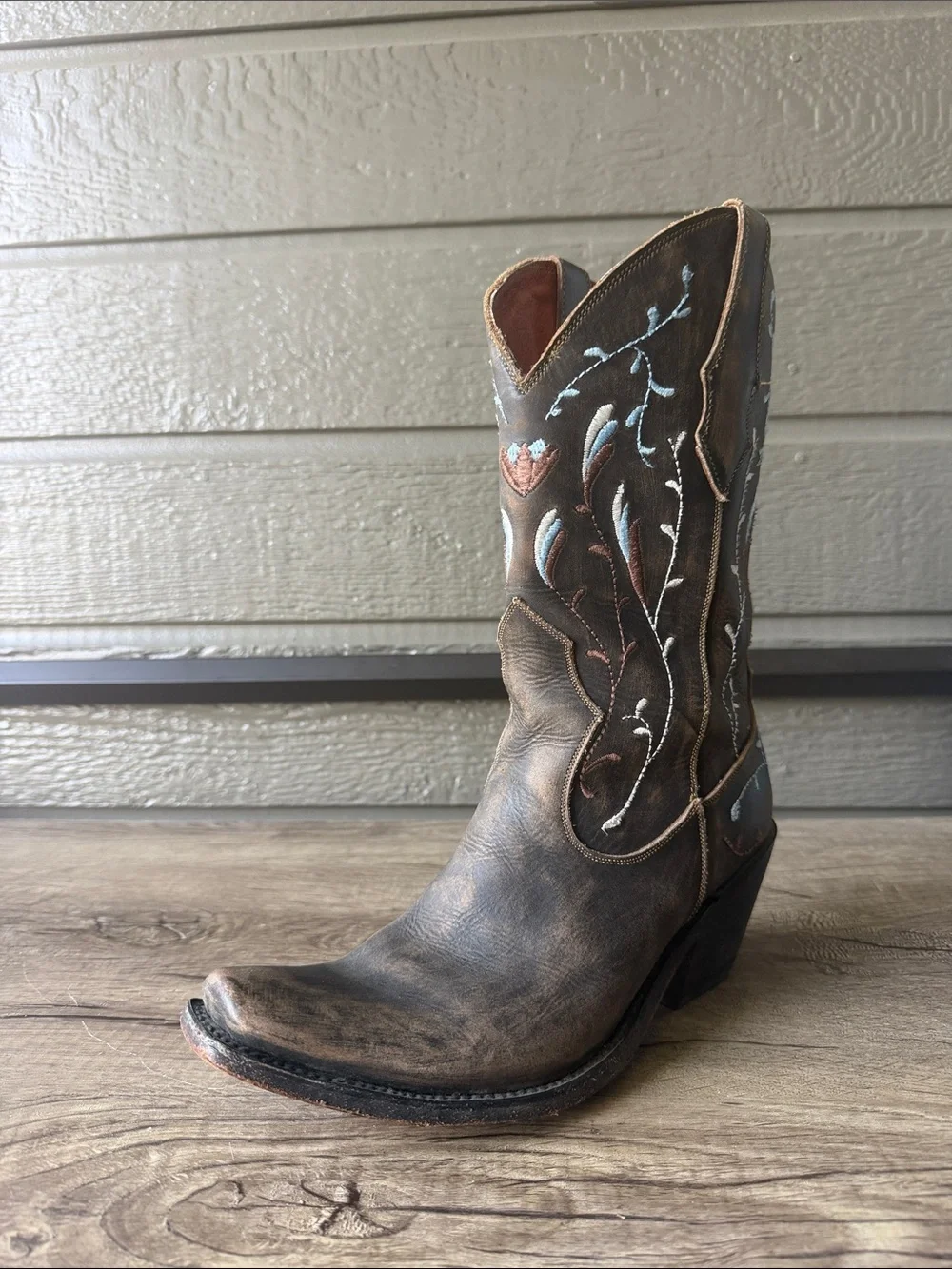Dan Post Brown Leather Western Cowgirl Boots Blue Coral Embroidery size 6.5 B